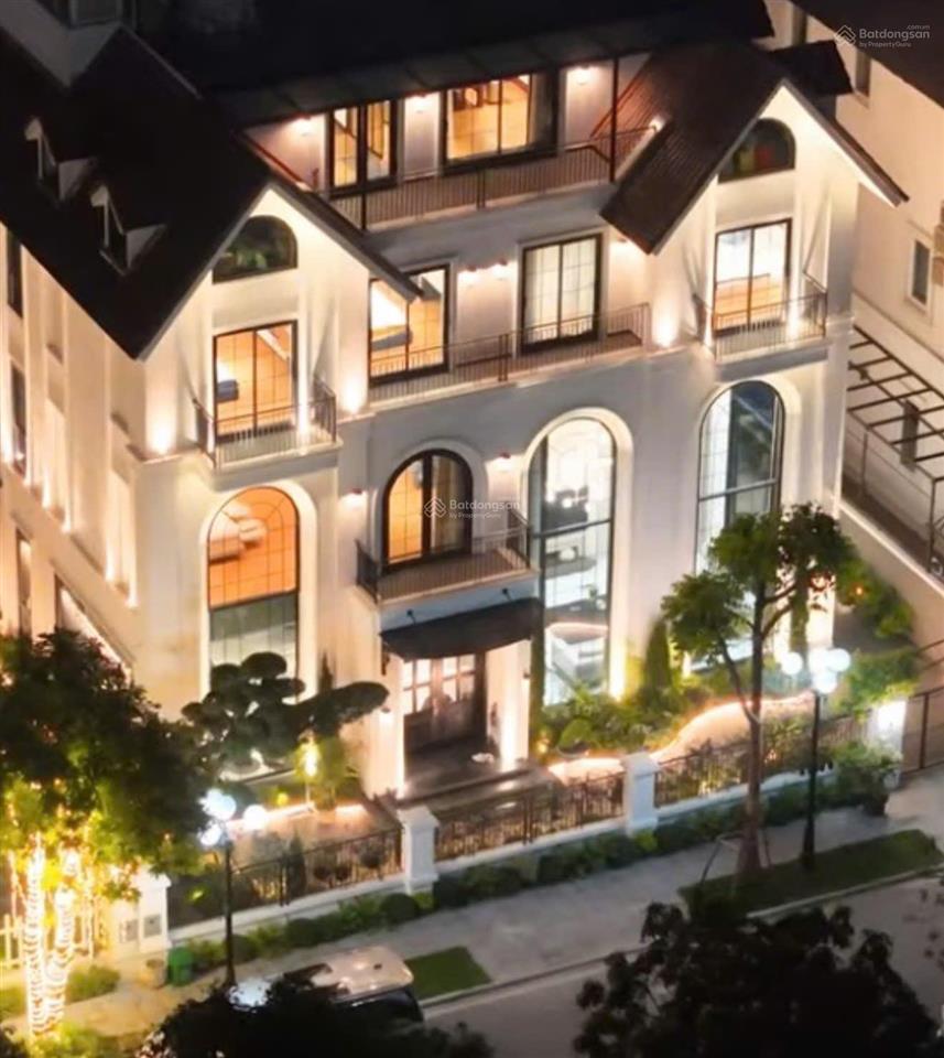 Bán cặp song lập riverside. 383m, ht thông sàn, có hầm. nt hiện đại 100% nhập khẩu, view vườn hoa