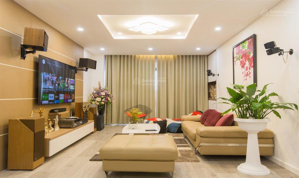 Bán cc 6th element, 7,3 tỷ, 2pn + 1wc full đồ ban công nam view thoáng