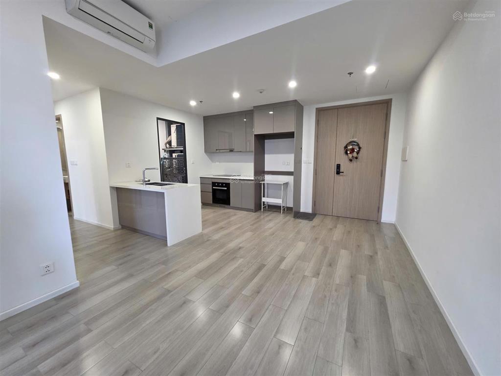 Bán nhanh căn hộ 2pn2wc 70m2 masteri centre point vinhomes grand park 0704 967 ***