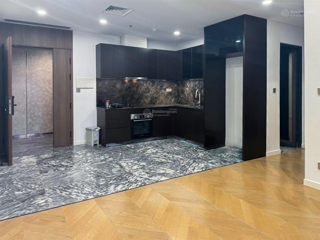 Bán căn hộ tại lumiere riverside gồm 3 phòng ngủ tầng cao view sông có sổ hồng