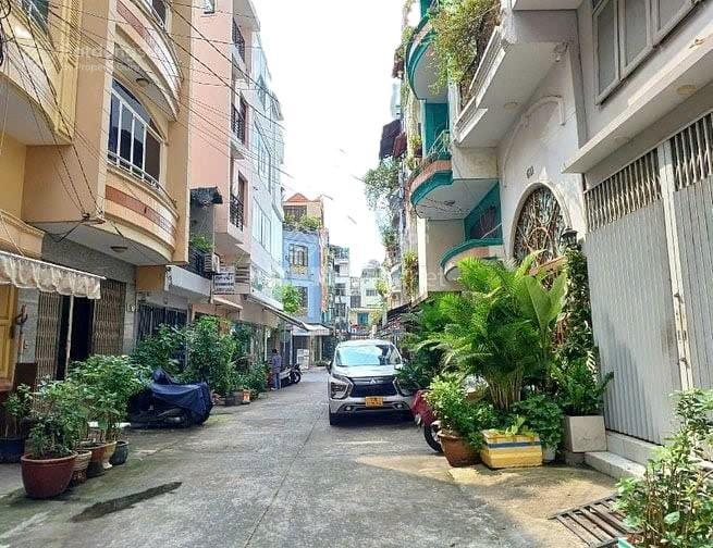Bán nhà 133,7 m² đường số 30, khu tái thiết khánh hội, q4. vị trí vàng, chỉ 5p tới chợ bến thành