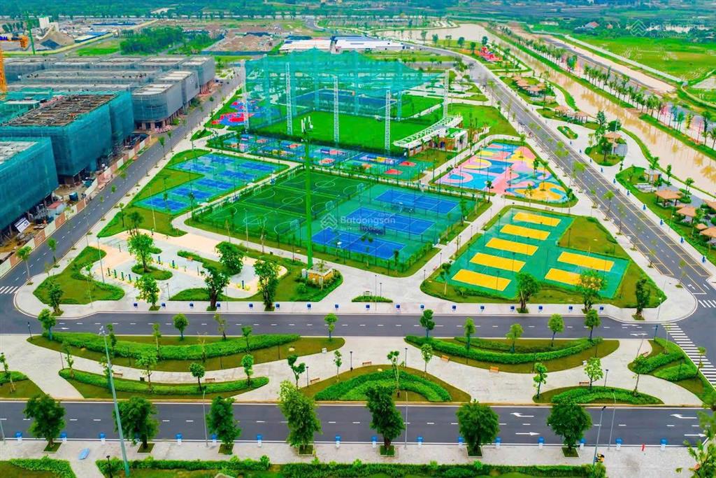 Bán căn xẻ khe view vinhomes đa phượng 18,9 tỷ, 97m2, 4 tầng, mặt tiền 8m