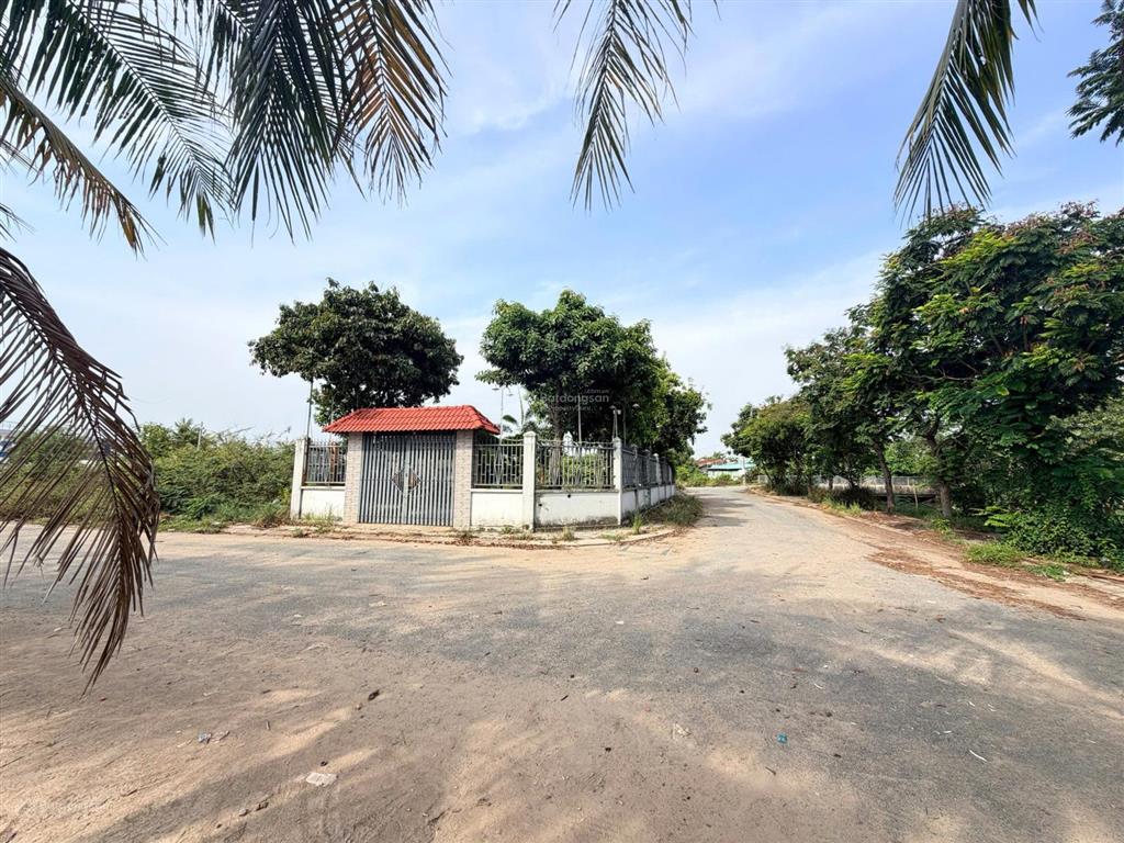 Đất góc 2 mặt tiền view sông view nhìn sang vinhome grand park