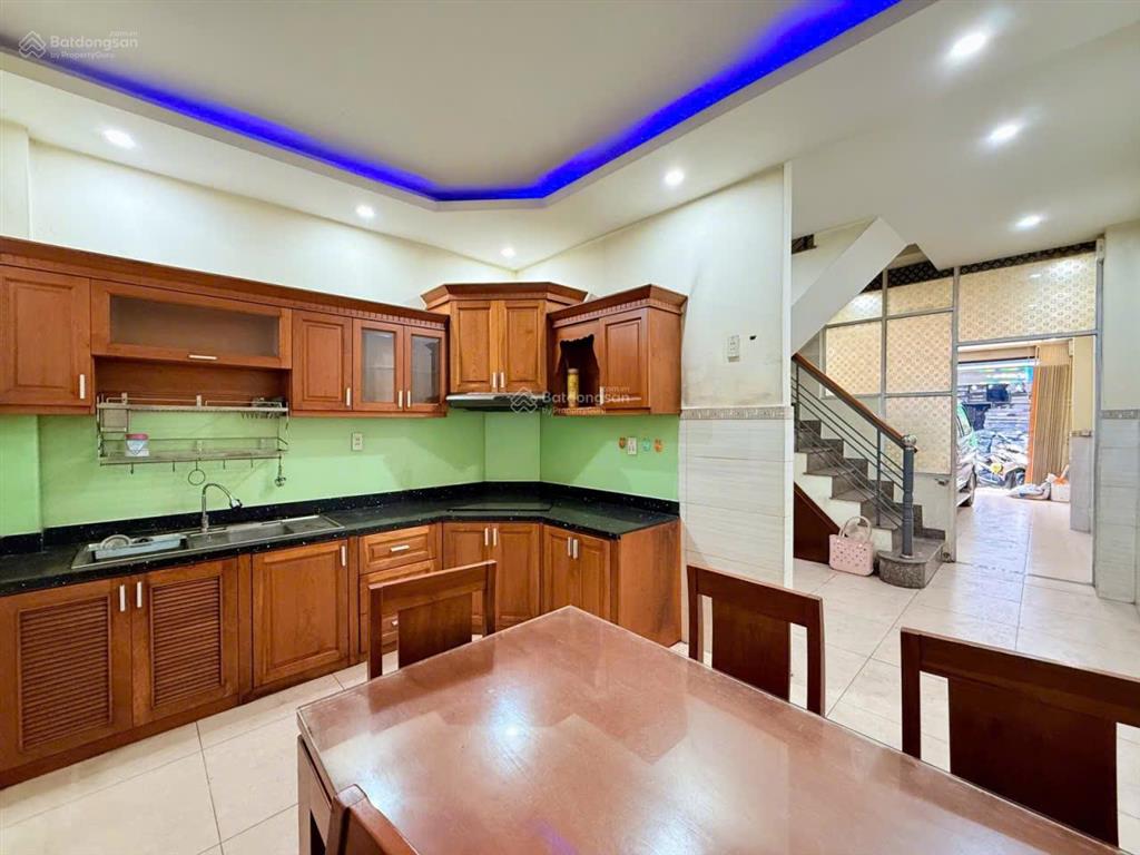 Chính chủ cần bán gấp nhà riêng giá rẻ 4 tầng 53m2 5pn,5wc tân bình hồ chí minh chỉ với 13 tỷ 800