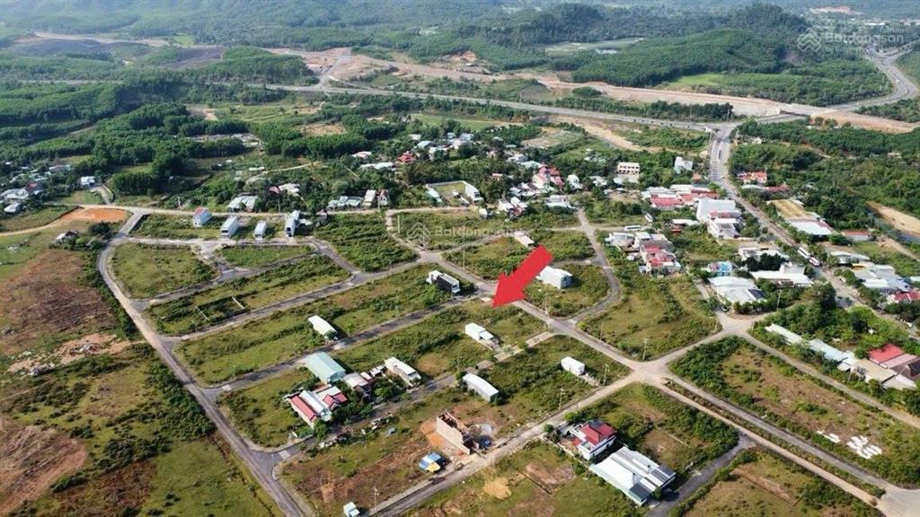 Đất tái định cư nam nhà vườn 107m² đường 5,5m gần khu thương mại tự do.