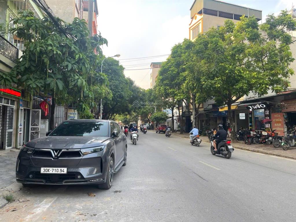 Bán nhà phường chương mỹ, hà nội, 70 m2 *5 tầng giá 3,95 tỷ, ô tô, kinh doanh