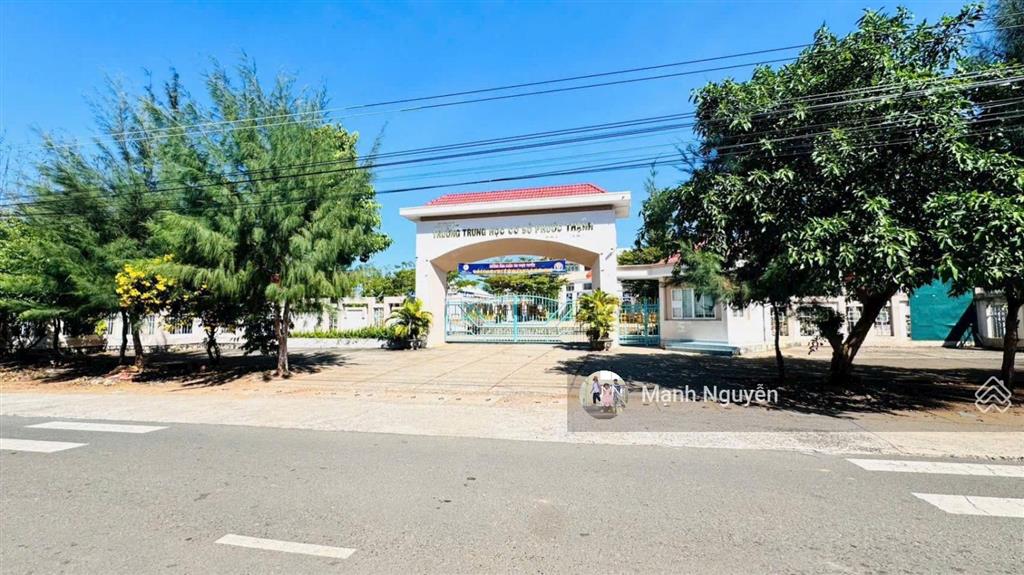 Mặt tiền đường nam kỳ khởi nghĩa đối diện trường học nguyễn thị hoa xã đất đỏ tp hcm