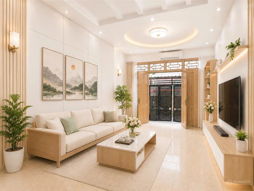 Siêu hiếm! nhà tây hồ 72,8 m2, 5 tầng, mt 4,3m, ô tô vào nhà. giá đt 2,58 tỷ.