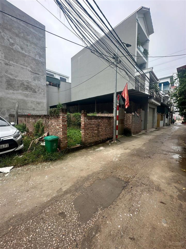 Chính chủ em cần bán gấp lô góc đẹp nhất liên kết mặt đường 6m, kinh doanh đỉnh. cc0977 939 ***