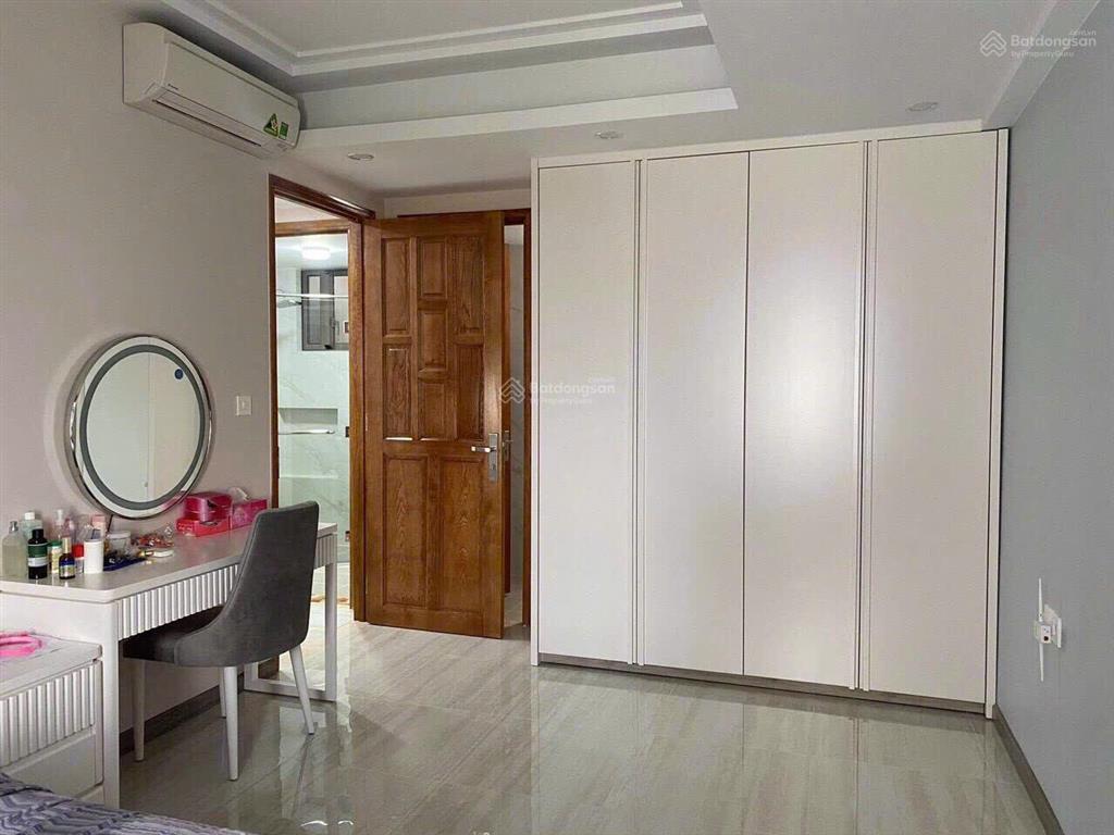 Gấp. chủ gửi bán gấp căn hộ saigon south, 95m2, 2pn, nhà đẹp, giá 7,1 tỷ