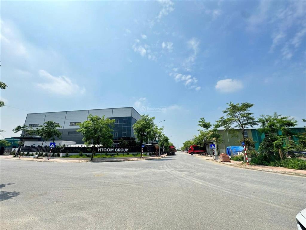 Bán giá cắt lỗ gần tỷ giá vốn lô đất mặt đường 51m cụm công nghiệp làng nghề minh phương yên alạc