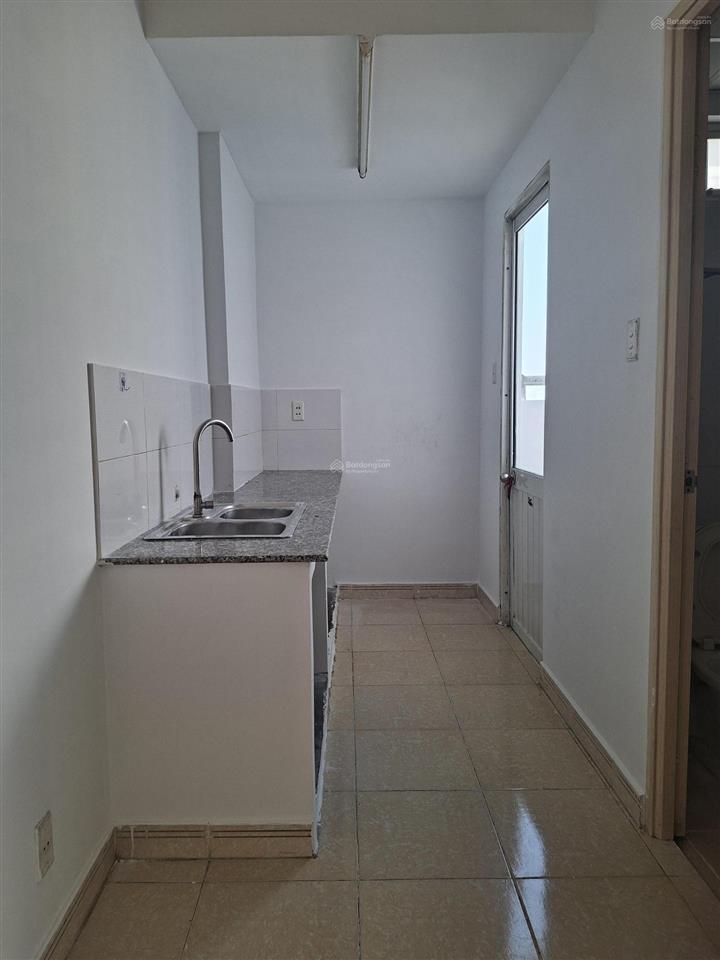 Bán gấp căn hộ hqc 69m2 góc, 2pn 1tỷ75 sổ hồng lâu dài ngay chợ bình điền, q8. đi q1 hết 25p