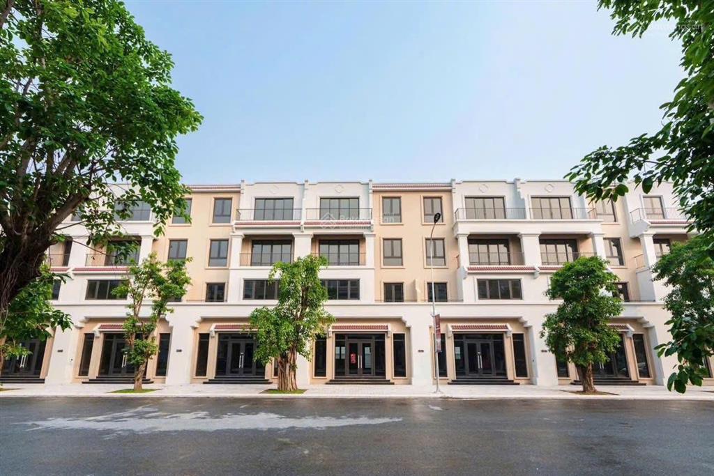 Bán liền kề 104m hướng đn gần trường học, cv vinhomes đan phượng giá 11 tỷ
