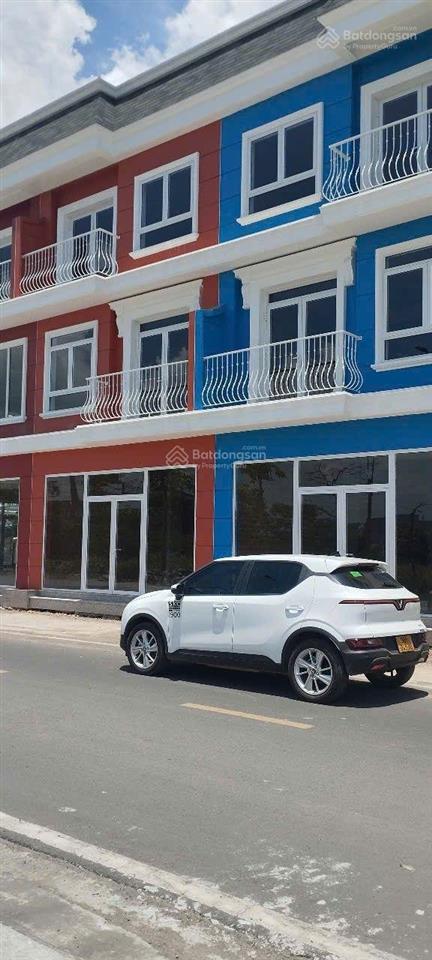 Bán shophouse bạc liêu riverside, giá tốt 4,25 tỷ, 206,25m2, 3pn + 3wc