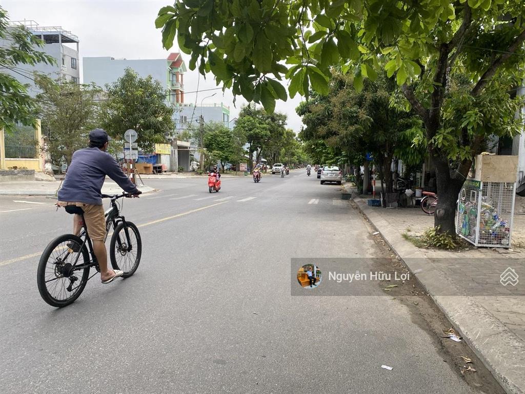 Đất bán hồ thấu, cách biển 100m, 14,5 tỷ, 198m2 siêu hot view đẹp