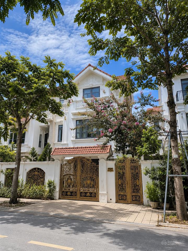 Bán nhanh biệt thự văn phú, hà đông, 34 tỷ, 201m2 mt 9,66m nở hậu hơn 10m