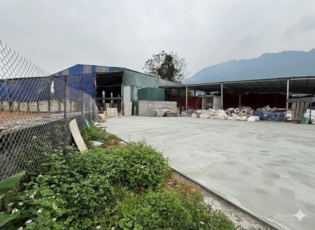 Bán đất ngộp yên xuân thạch thất 2300m thổ cư 800m có sẵn nhà xưởng 1000m. gpxd, pccc. hiếm có