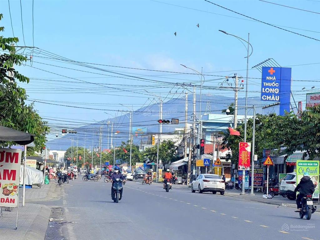Kinh doanh cần mặt tiền có đây, tham khảo liền, sẽ thấy hay