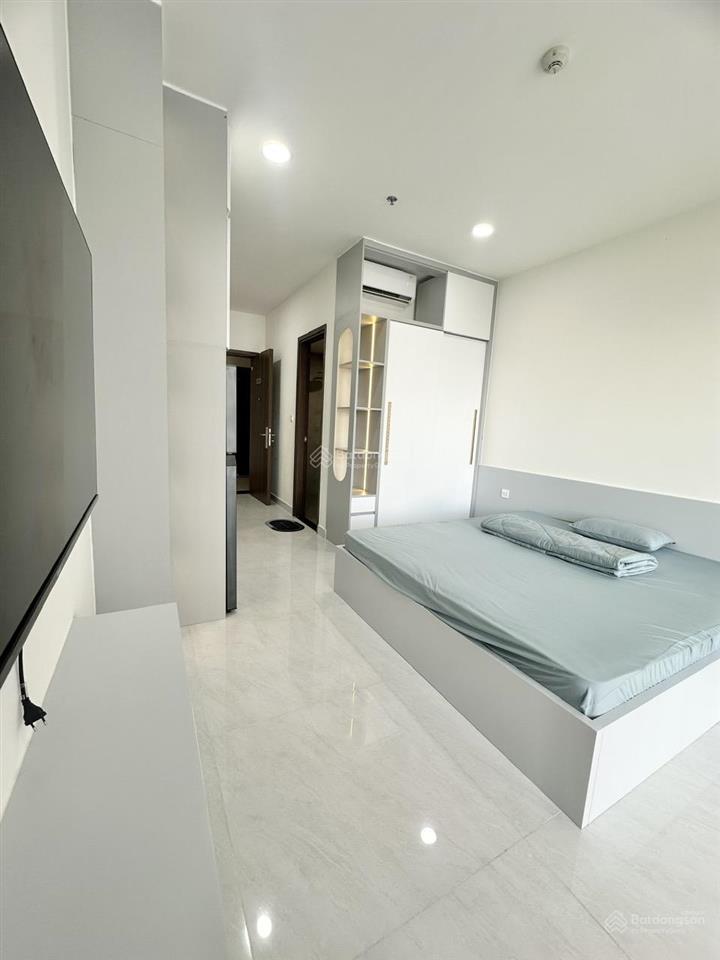 Cần bán căn ot 30m2 full nội thất (đẹp) view đẹp sẵn hđ thuê 2.5 tỷ sunrise riverside 0909 113 ***