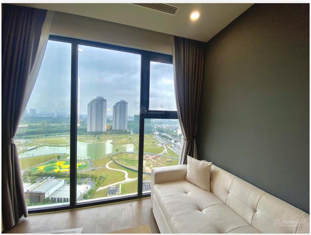 Chính chủ bán căn hộ 114m2 3pn2vs view trực diện hồ căn góc tầng trung full đồ giá 11, tỷ có sổ sẵn