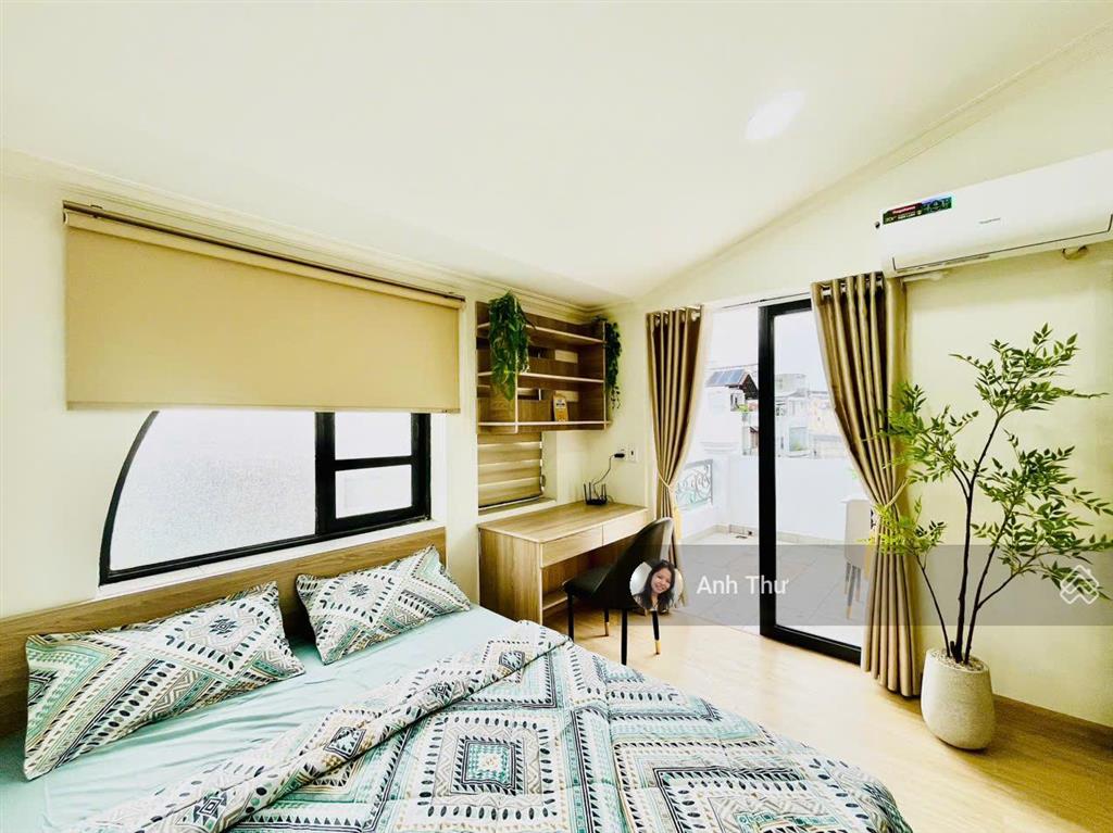 Siêu vị trí! góc 4 mặt tiền đường hoàng sa 6 tầng (6,9m x 8m), gần 40m2, giảm 17 tỷ về 13,5 tỷ tl