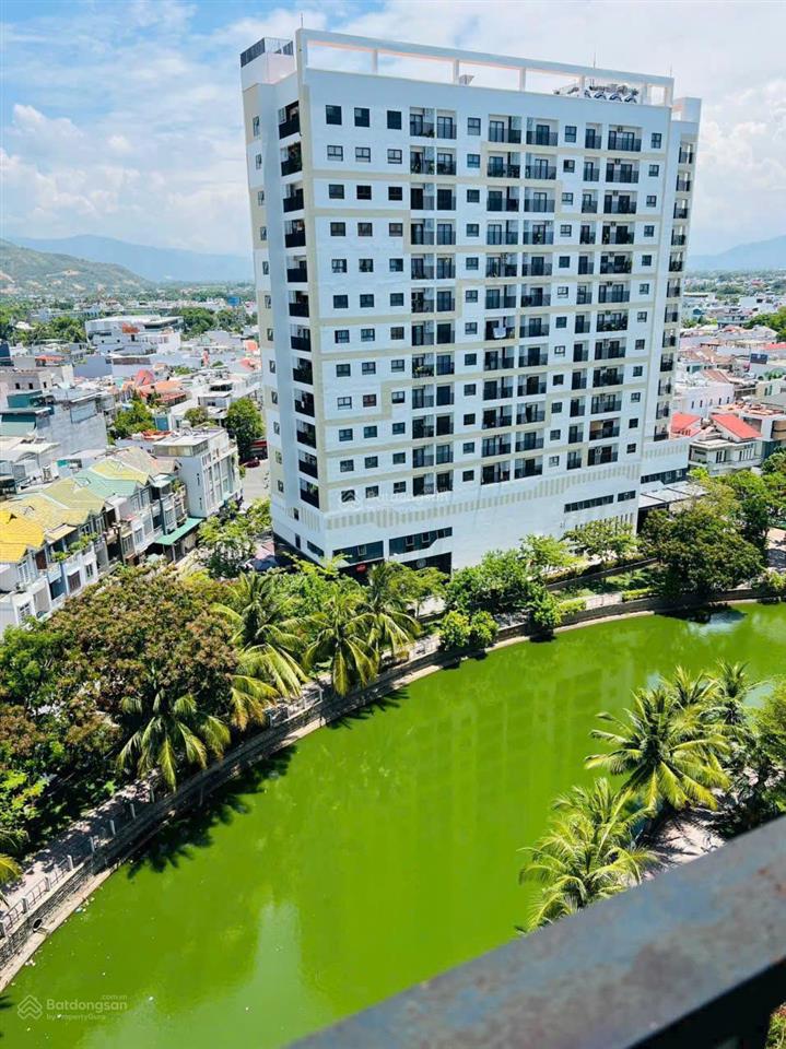 Bán căn hộ ct2 vĩnh điềm trung 60m2 2pn, view hồ rất đẹp, full nội thất giá 2,5 tỷ