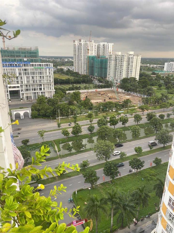 Bán căn hộ conic skyway, có sổ hồng, hỗ trợ vay nh, giá 2.7 tỷ, 2pn1w. 0979 695 ***