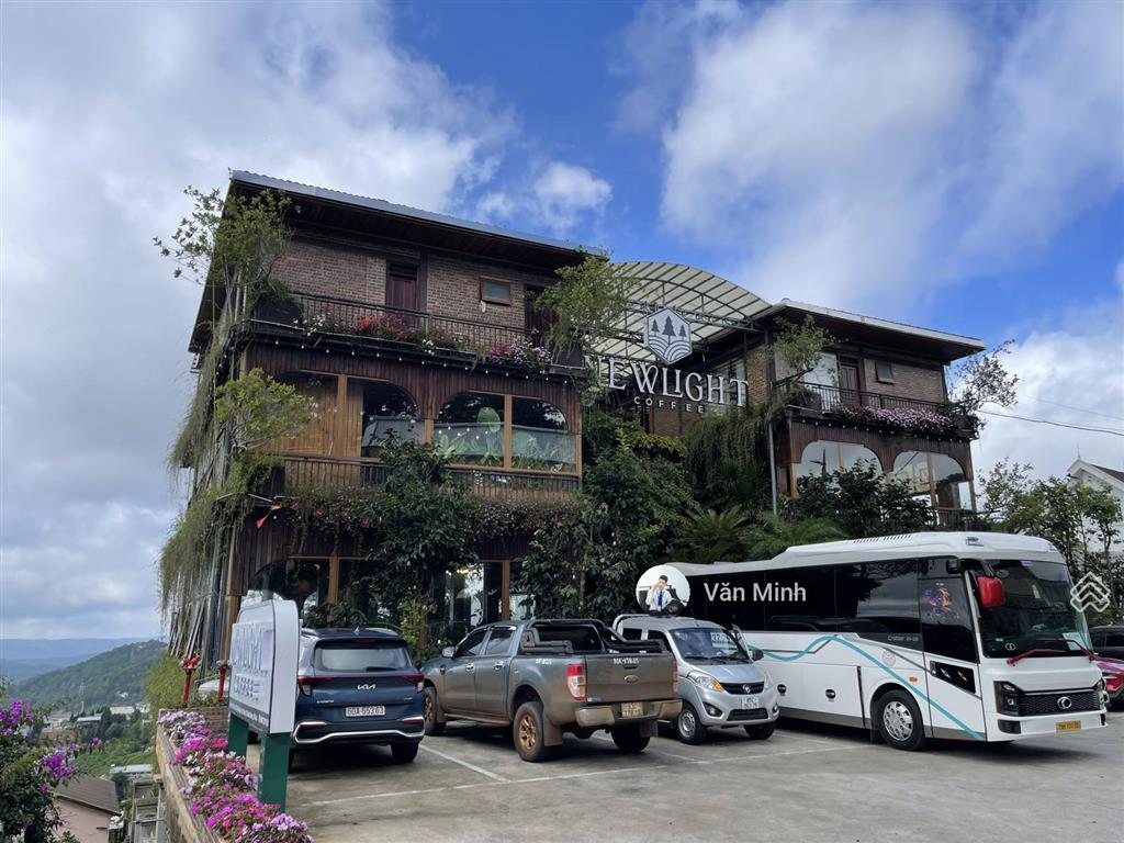 Bán 748m2 (300m2 odt) ngang 18m đất view hoàng hoa thám, phù hợp xây ksan 5080 phòng giá tốt 45 tỷ