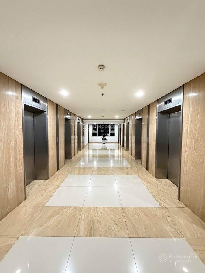 Hàng hiếm bán căn hộ ngoại giao đoàn view công viên full nội thất có slot ô tô