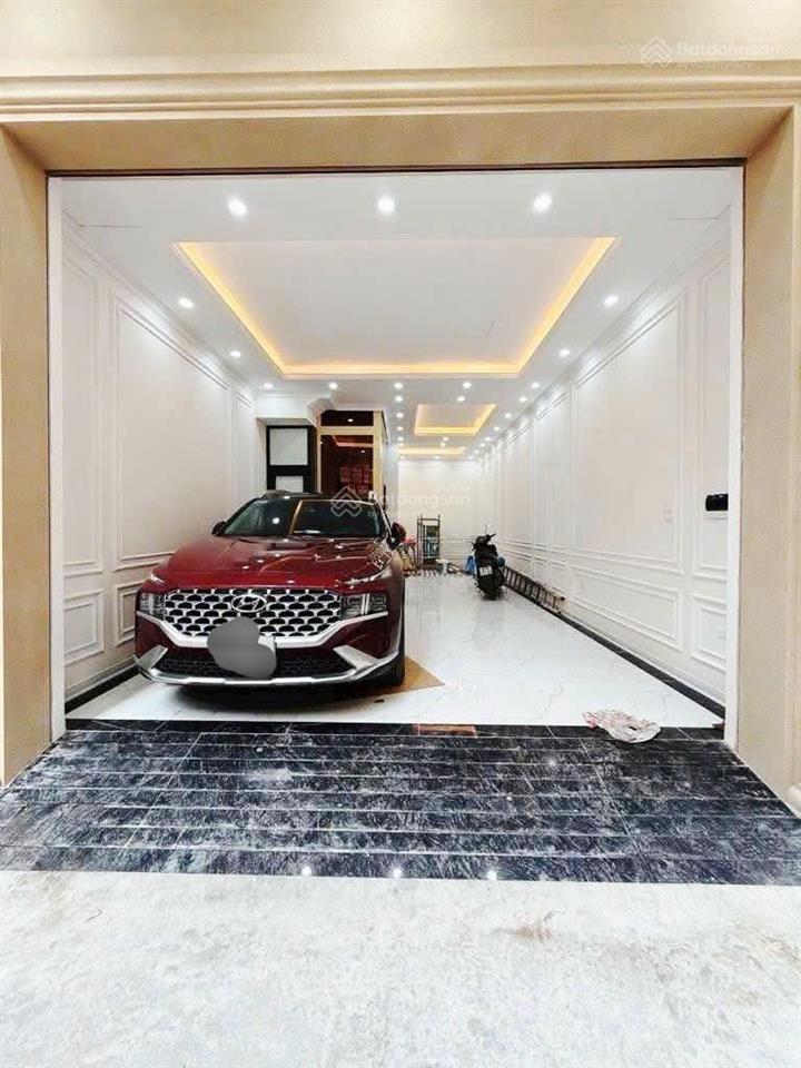 Nhà đẹp đông ngạc 70m*5t mt5m 17 tỷ gara ô tô, thang máy, kinh doanh, văn phòng, không quy hoạch.
