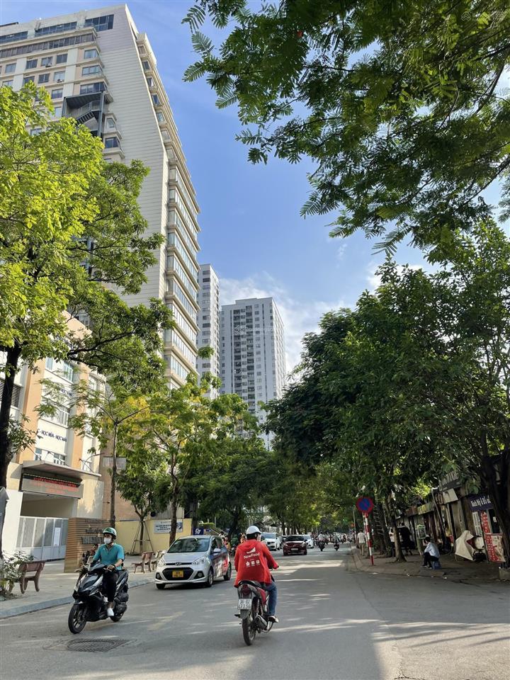 Hiếm! bán mảnh đất siêu đẹp trung tâm hoàng mai, 400m2, ô tô tải tránh, vỉa hè, mặt tiền rộng 22m