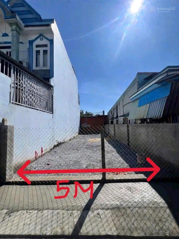 Còn 1 lô đất lọt khe ngộp sổ sẵn đối diện bách hóa xanh chốt lẹ giá 770triệu