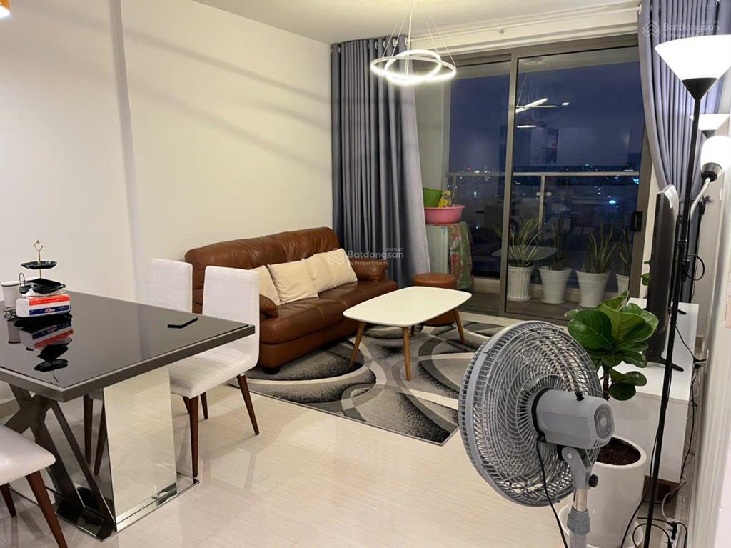 Ngộp bank bán gấp cc quận 1 có sổ hồng central garden, 2 ngủ 2wc. gọi 0931 918 *** ép giá