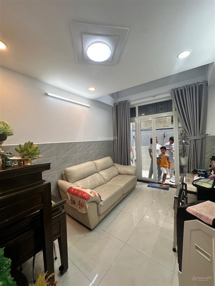 Xóm chiếu q4 5 lầu đúc 26m2 hoàn công chỉ 3 tỷ nhỉnh
