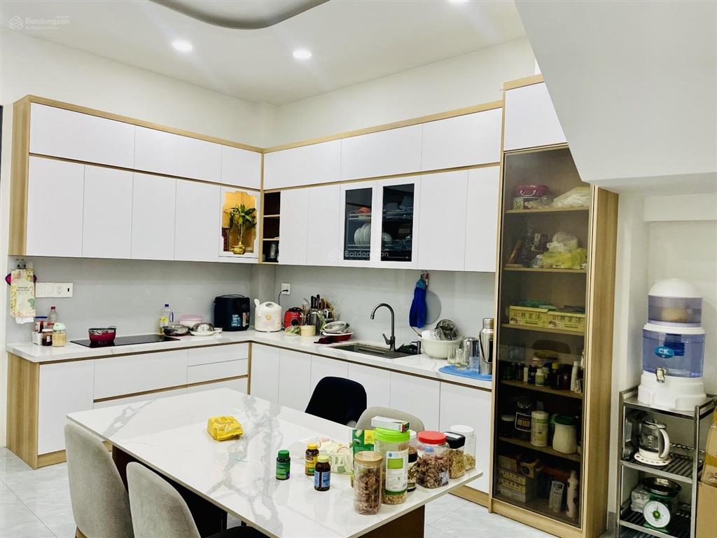 Bán nhà trường thọ hxh đi đâu cũng tiện 79m2 (4.5x17.5) 4 tầng mới cứng giá quanh 8 tỷ
