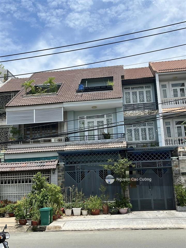 Biệt thự 7x15m mặt tiền đường 20m kdc an sương, q12