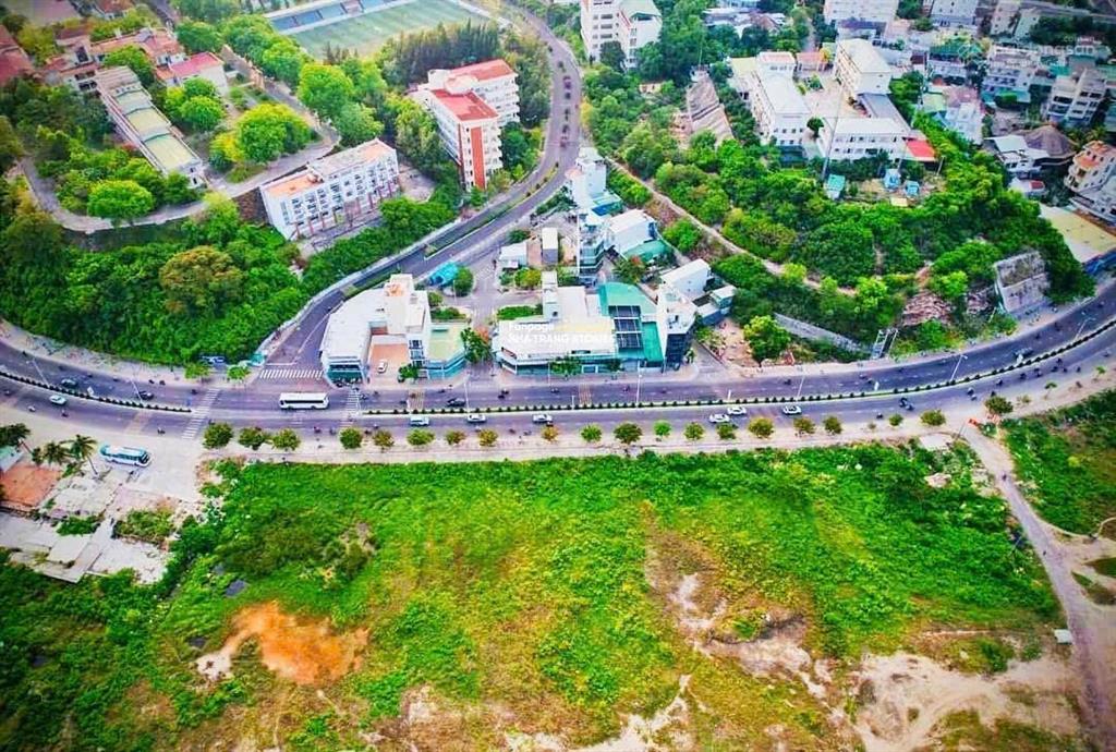 [ đất sát đường phạm văn đồng khu hòn đỏ ] * qua đường là biển hòn chồng * giá 5,420 tỷ