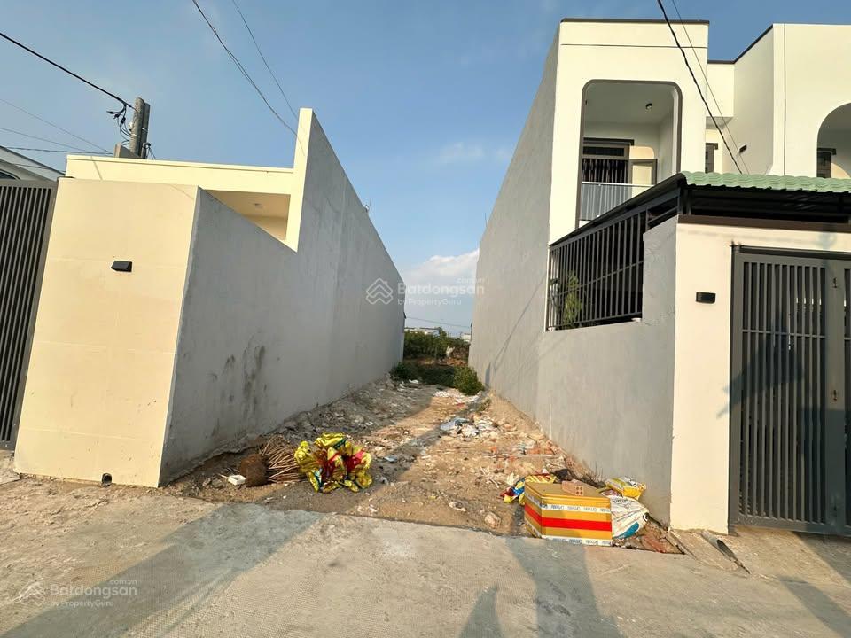 Bán gấp lô đất 96,5m2 sổ riêng thổ cư ngay ngã 4 tân triều giá chỉ 990tr
