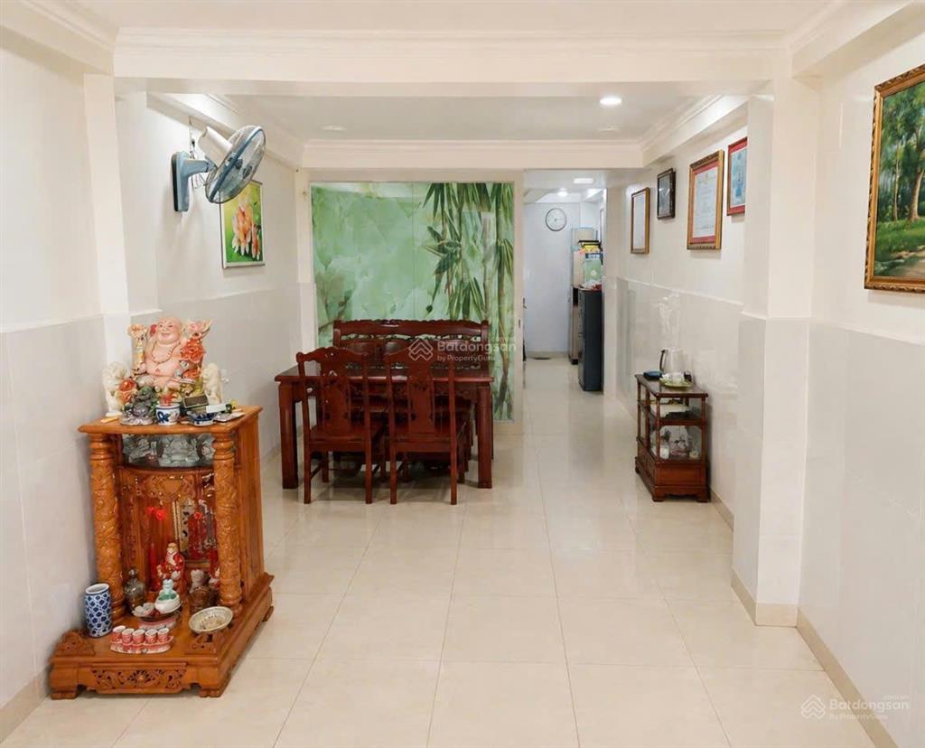 Ngay bệnh viện thống nhất tân bình vị trí đắc địa ngang gần 4m 5 tầng btct