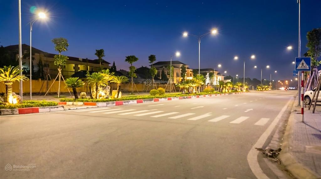Bán lô góc 3 mặt thoáng đại lộ lê duẩn, p. nam hoa lư mặt tiền 20m, vị trí kinh doanh đắc địa.