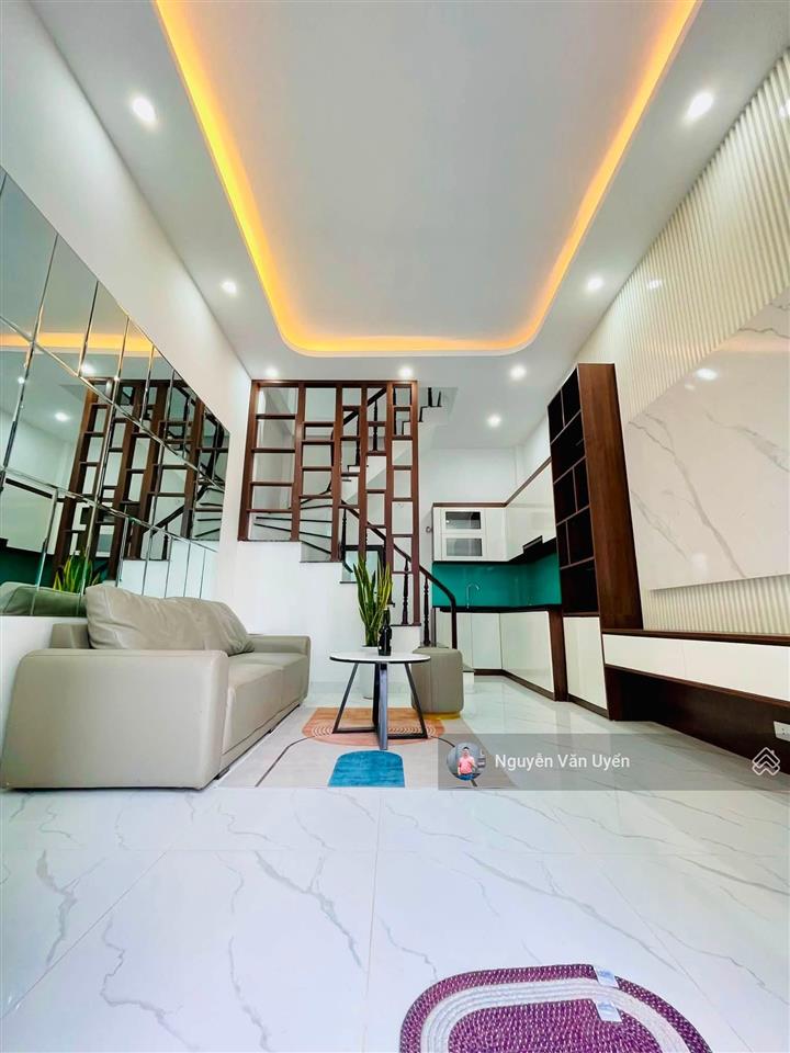 Tin chuẩn! lô góc trương công giai, không qh, ngõ thông, sát phố lớn, mới đẹp, tặng nt, 42m2 x 5t