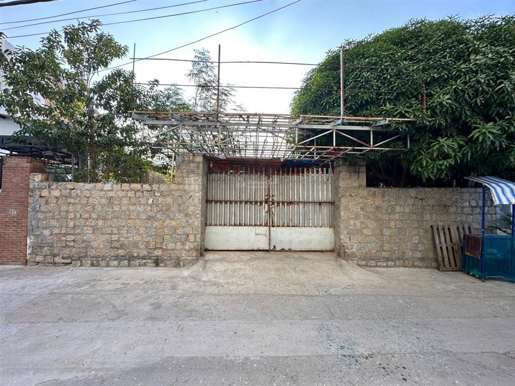 Đất mặt tiền ngang 12.8m sau phạm văn đồng cách biển chỉ 70m vĩnh hòa bắc nha trang.