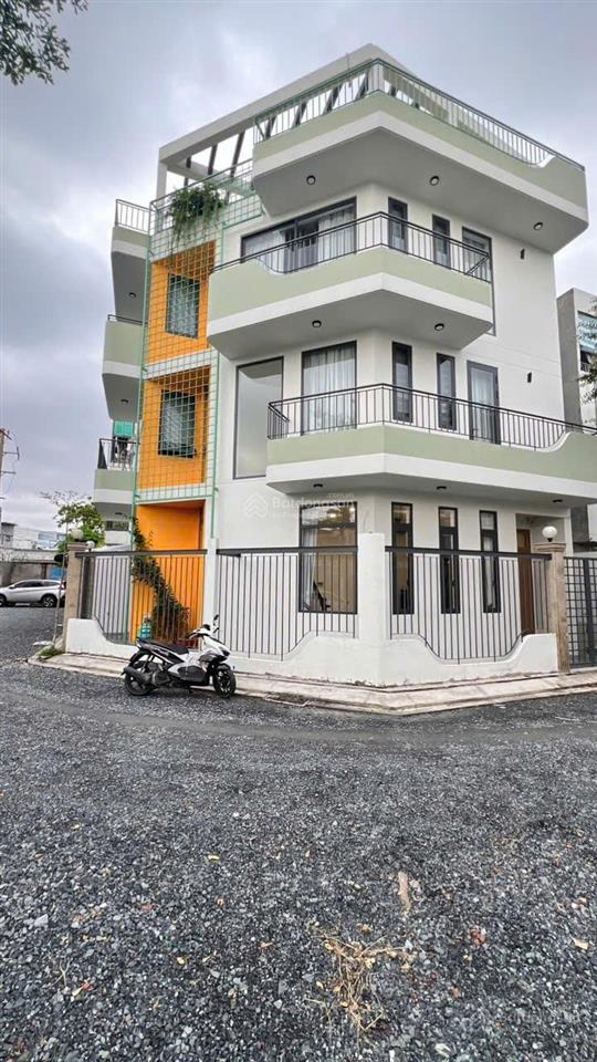 Bán 204m2 đất cách đại học mở 1km thích hợp xây chdv biệt thự sân vườn
