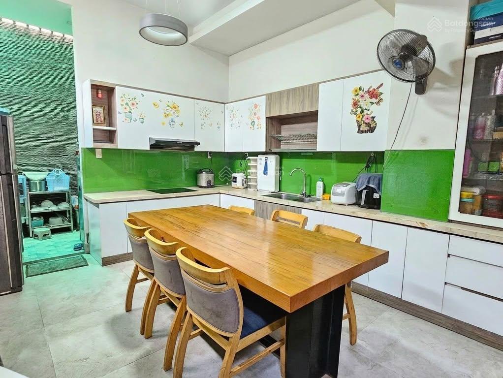 Bán nhà đường xe hơi 6m bông sao p5 q8 dt 50m2 4x13 2 tầng 2pn 5,x tỷ