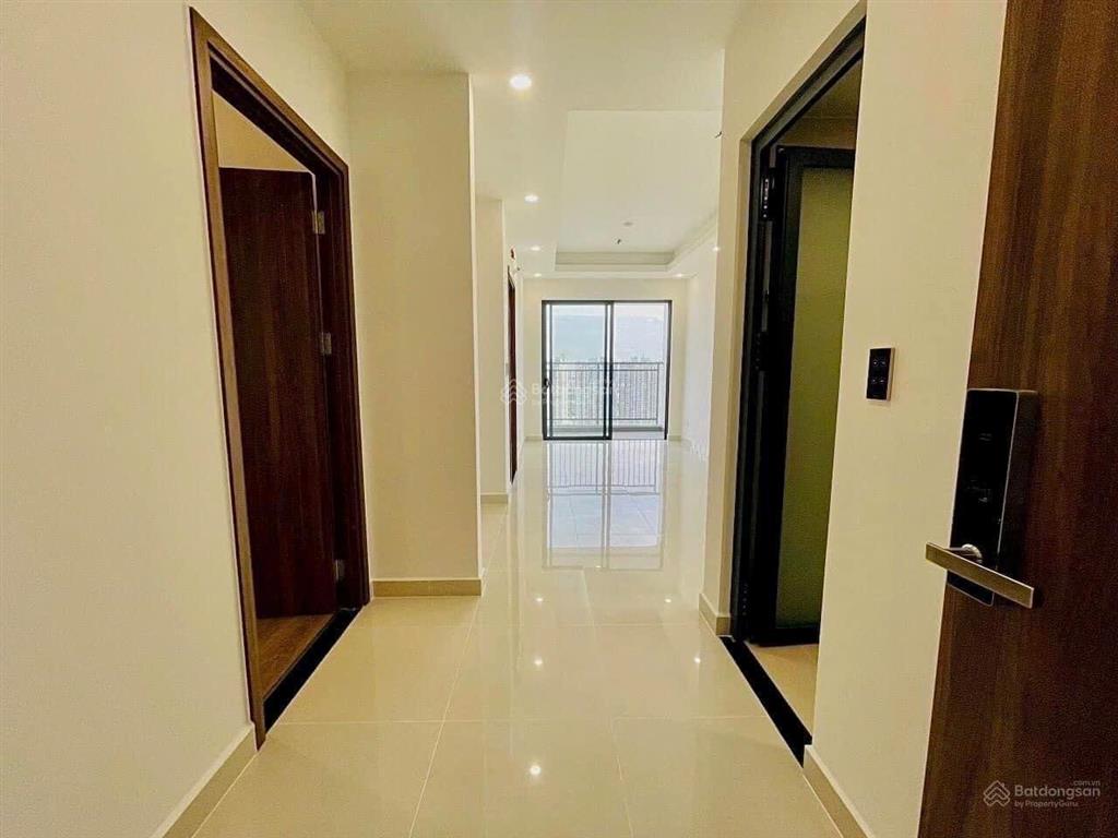 Bán gấp căn góc lớn 2 balcon 74m2 q7 riverside tầng trung view đẹp, giá 4 tỷ 2 bao hết thuế phí!!!!