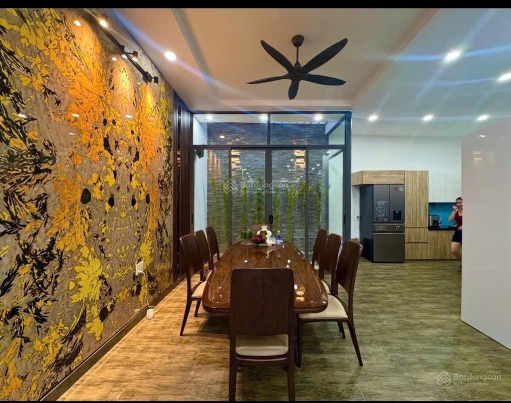 Giảm sốc biệt thự vila 155m2 3 tầng đường vườn lài an phú đông. đẹp cao cấp vào ở ngay