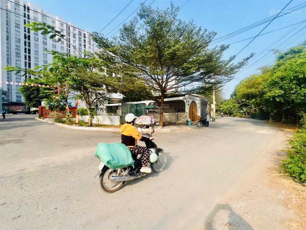 Cần bán đất mặt tiền hẻm 92 đường vườn lài giá 8,45 tỷ, diện tích 183,5m2