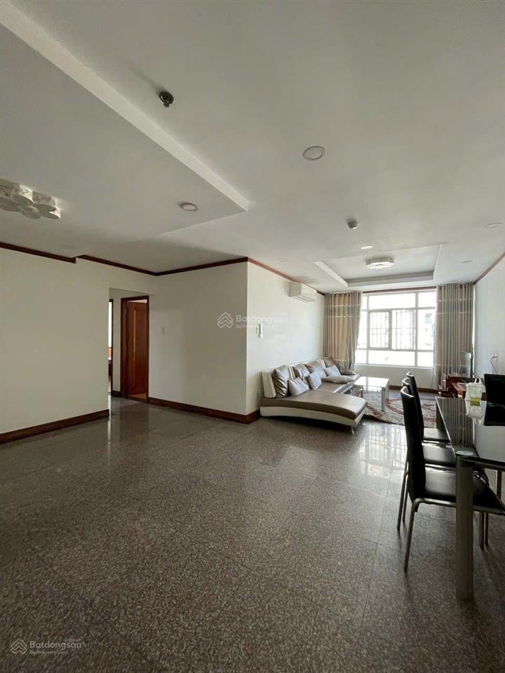Chủ nhà cần bán nhanh căn hộ cao cấp giai việt hoàng anh, số 856 tạ quang bửu, p.5, quận 8.