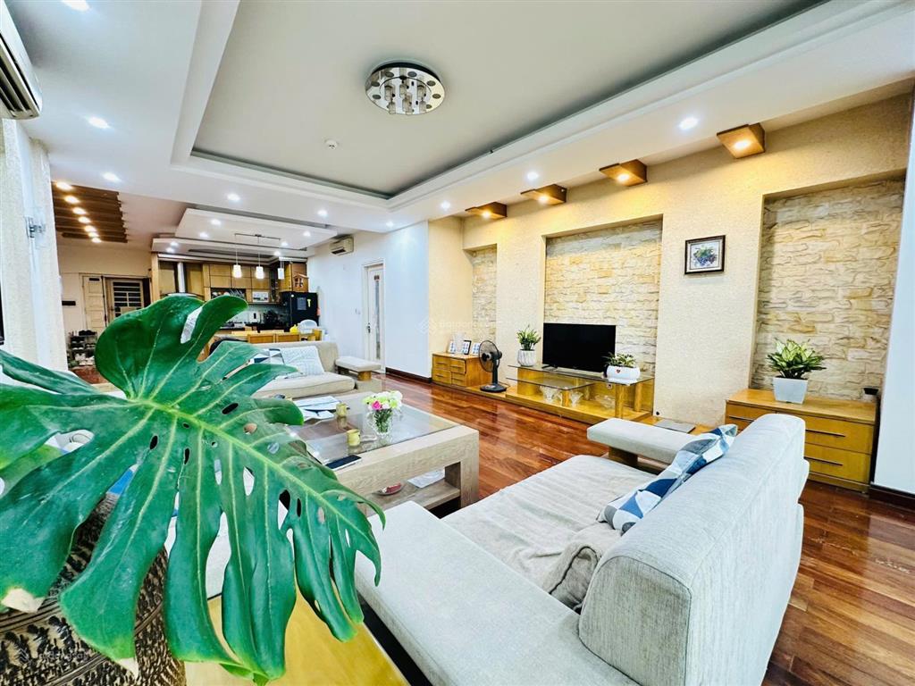 Chuyển nhượng căn hộ tòa thành công 57 láng hạ hộ khẩu ba đình cạnh rạp chiếu phim quốc gia