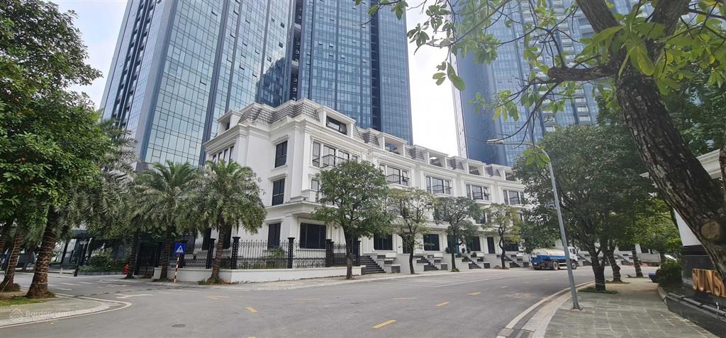 Căn hiếm có biệt thự sunshine city ciputra 213.8m2 giá 320tr/m2 ôm trọn công viên trước nhà